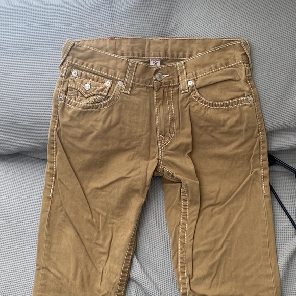 Read - Picture 2 of 3